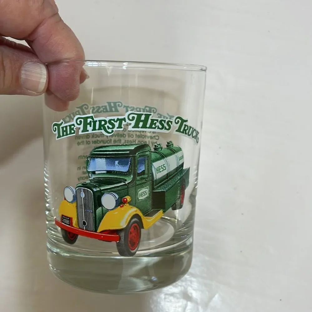 1996‎ CLASSIC TRUCK SERIES GLASS. MY FIRST HESS TRUCK